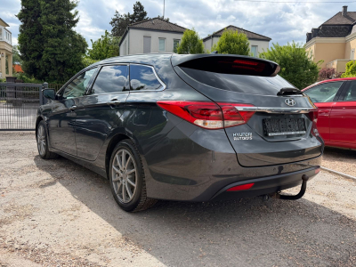 Hyundai i40 1.7 CRDi 85kW blue/Kamera/LED/NAVI/AHK/