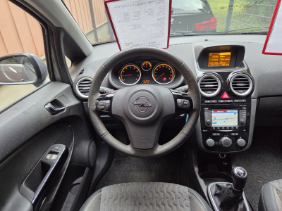 Opel Corsa COSMO 1.4 ESSENCE 101CV