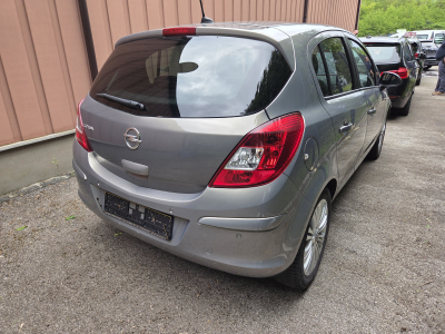 Opel Corsa COSMO 1.4 ESSENCE 101CV