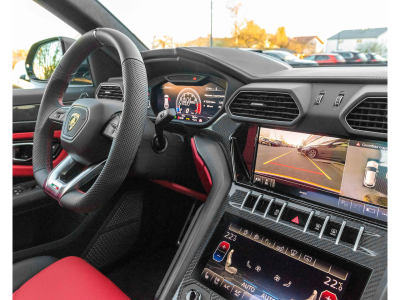 Lamborghini Urus 4.0 V8 Auto./PANO/23/360°/B&O/HUD/CARBON/VOLL