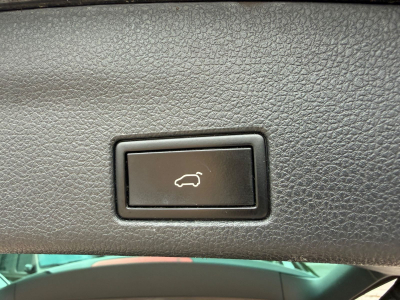 Volkswagen Sharan Highline/el.Türen/7xSitze/Kamera/