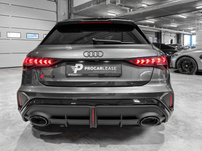 Audi RS3 Sportback 2.5 TFSI quattro/Pano/19/360°/SONOS/SCHALE S/MATRIX