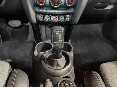 MINI Cooper 1.5 GPS CARPLAY CAMERA SIEGES CHAUFFANTS TOIT PANP