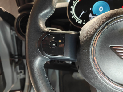 MINI Cooper 1.5 GPS CARPLAY CAMERA SIEGES CHAUFFANTS TOIT PANP