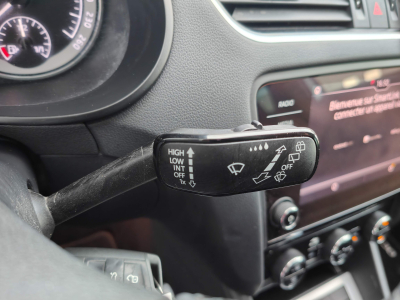 Skoda Octavia 1.6 TDI DSG CARPLAY APS AV/AR SIEGES CHAUFFANTS CRUISE