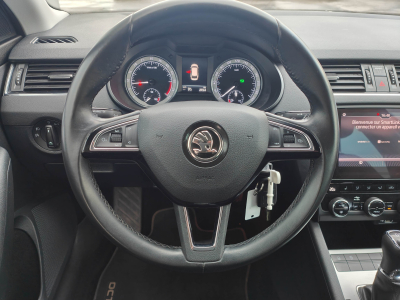 Skoda Octavia 1.6 TDI DSG CARPLAY APS AV/AR SIEGES CHAUFFANTS CRUISE