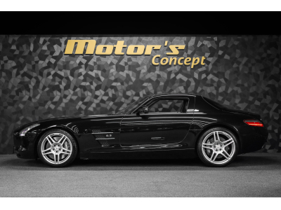 Mercedes-Benz SLS AMG Coupé 6.3 V8