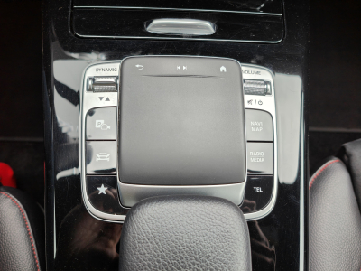 Mercedes-Benz A 180 180D PACK AMG CAMERA GPS CARPLAY LED SIEGES ELECTRIQUES