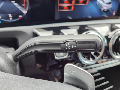 Mercedes-Benz A 180 180D PACK AMG CAMERA GPS CARPLAY LED SIEGES ELECTRIQUES