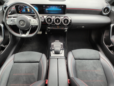 Mercedes-Benz A 180 180D PACK AMG CAMERA GPS CARPLAY LED SIEGES ELECTRIQUES