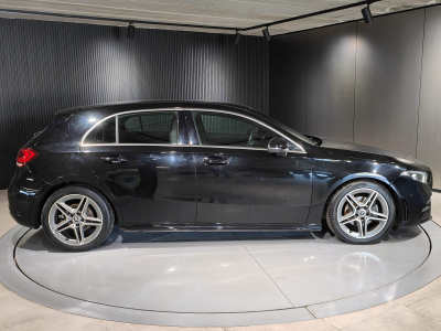 Mercedes-Benz A 180 180D PACK AMG CAMERA GPS CARPLAY LED SIEGES ELECTRIQUES