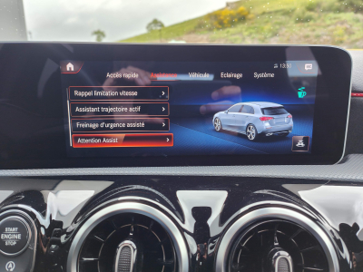 Mercedes-Benz A 180 180D PACK AMG CAMERA GPS CARPLAY LED SIEGES ELECTRIQUES