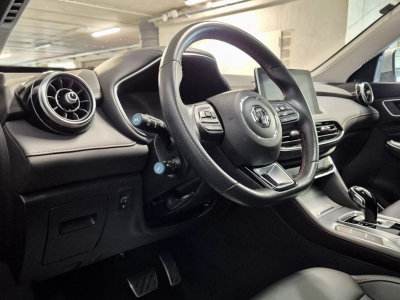 MG EHS PHEV LUXURY PANO CUIR NAVI