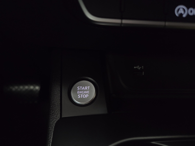 Audi A4 AVANT 30TDI ATTRACTION S-TRONIC
