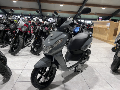 Peugeot Kisbee CL A  25 km/h Meteor Grey