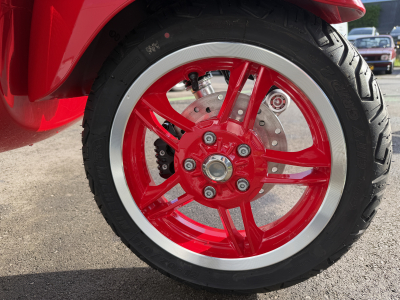 Vespa Primavera 125 RED