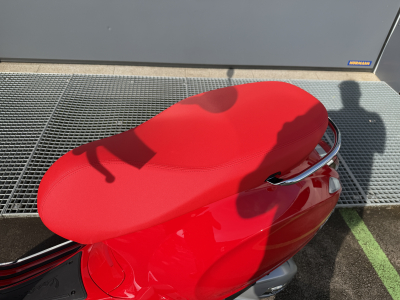 Vespa Primavera 125 RED