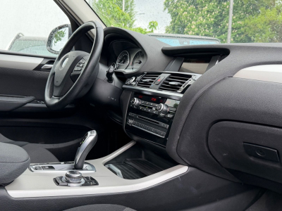 BMW X3 xDrive 30 d Advantage 258PS