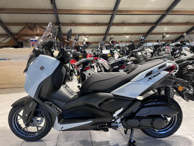 Yamaha X-Max 125 TECH MAX +