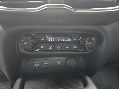 Nissan Juke 1.6 Hybrid 143 N-Connecta