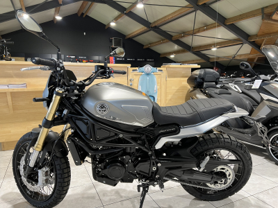 Benelli Leoncino Trail 800