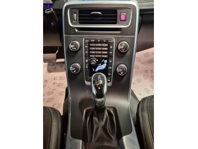 Volvo V60 Cross Country D3 GEARTRONIC CUIR NAVI