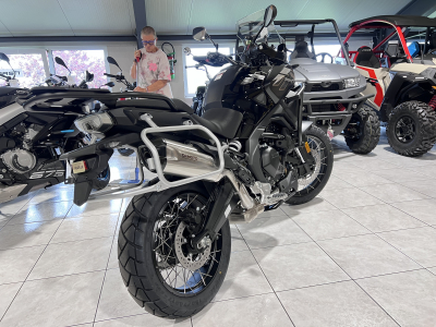 CF Moto 700 MT ADV