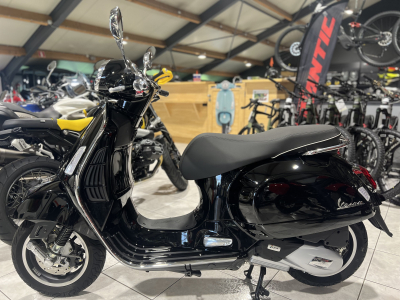 Vespa GTS Super 125