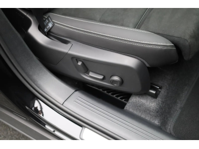 Volvo XC40 2.0 B4 MHD 197 Black Edition
