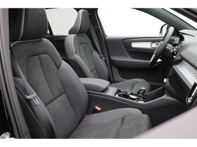 Volvo XC40 2.0 B4 MHD 197  Black Edition