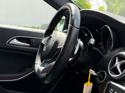 Mercedes-Benz A 200 A A 200 CDI / d AMG LINE/PANORAMDACH/