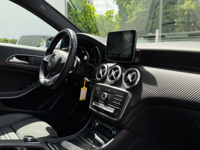 Mercedes-Benz A 200 A A 200 CDI / d AMG LINE/PANORAMDACH/