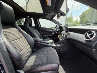 Mercedes-Benz A 200 A A 200 CDI / d AMG LINE/PANORAMDACH/