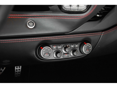Ferrari 488 GTB 3.9 V8 - ROSSO CORSA METALLIC