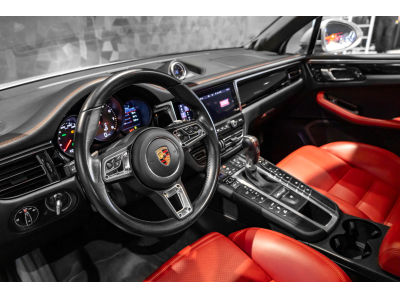 Porsche Macan S