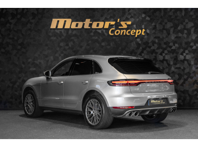 Porsche Macan S