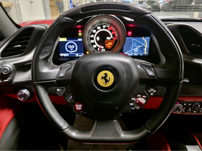 Ferrari 488 GTB LIFT LED CAMERA NAVI 12 Months Garantie
