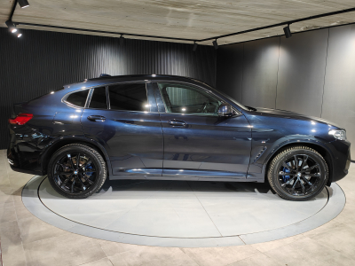 BMW X4 X4 XDRIVE20D PACK M TOIT OUV CARPLAY GPS CAMERA 360