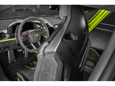 Lamborghini Revuelto AD PERSONAM - VERDE CITREA / ROSSO MARS