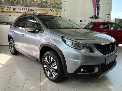 Peugeot 2008 ALLURE B.AUTO, 110CV, NAVI, PANORAMIQUE, BLUETOOTH, ALU 16'', GARANTIE