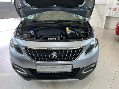 Peugeot 2008 ALLURE B.AUTO, 110CV, NAVI, PANORAMIQUE, BLUETOOTH, ALU 16'', GARANTIE