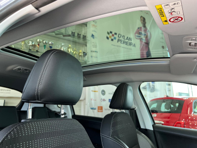 Peugeot 2008 ALLURE B.AUTO, 110CV, NAVI, PANORAMIQUE, BLUETOOTH, ALU 16'', GARANTIE