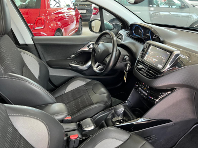 Peugeot 2008 ALLURE B.AUTO, 110CV, NAVI, PANORAMIQUE, BLUETOOTH, ALU 16'', GARANTIE
