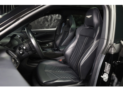 Aston Martin DBX 707 - ONYX BLACK