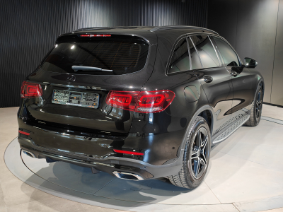 Mercedes-Benz GLC 220 GLC 220d 4MATIC PACK AMG CARPLAY SUSPENSION PNEU CAMERA 360