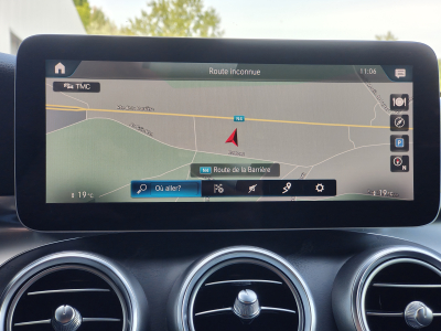 Mercedes-Benz GLC 220 GLC 220d 4MATIC PACK AMG CARPLAY SUSPENSION PNEU CAMERA 360