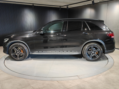 Mercedes-Benz GLC 220 GLC 220d 4MATIC PACK AMG CARPLAY SUSPENSION PNEU CAMERA 360
