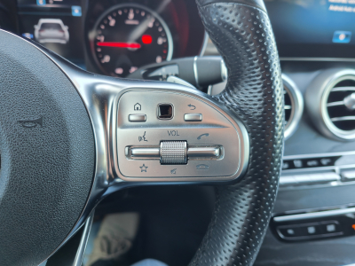 Mercedes-Benz GLC 220 GLC 220d 4MATIC PACK AMG CARPLAY SUSPENSION PNEU CAMERA 360