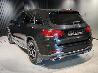 Mercedes-Benz GLC 220 GLC 220d 4MATIC PACK AMG CARPLAY SUSPENSION PNEU CAMERA 360