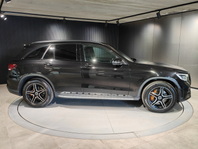 Mercedes-Benz GLC 220 GLC 220d 4MATIC PACK AMG CARPLAY SUSPENSION PNEU CAMERA 360